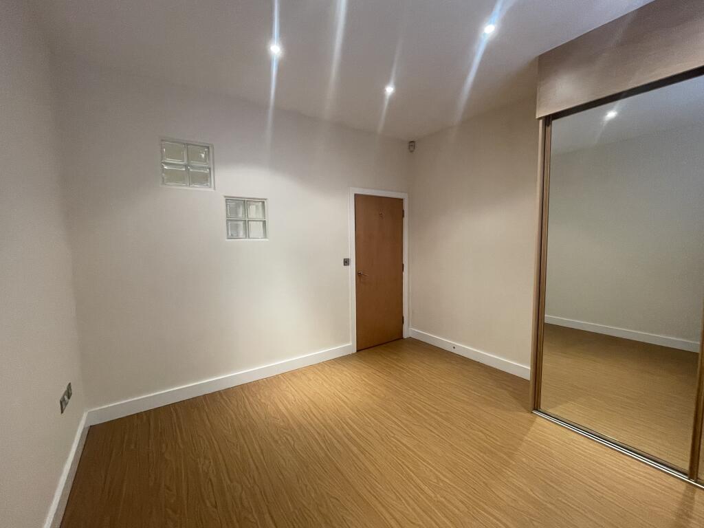 Apartment in Lichfield, Darwin Park - More