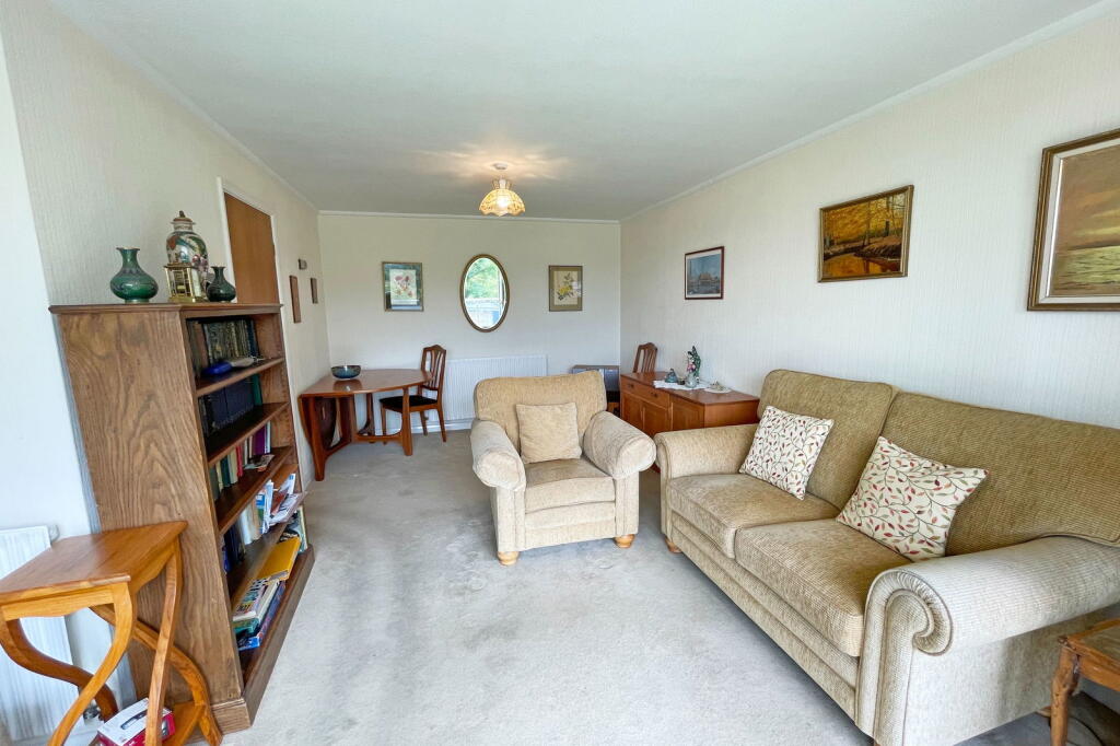 St. Annes Gardens, Hassocks, West Sussex, BN6 8RA photo 4