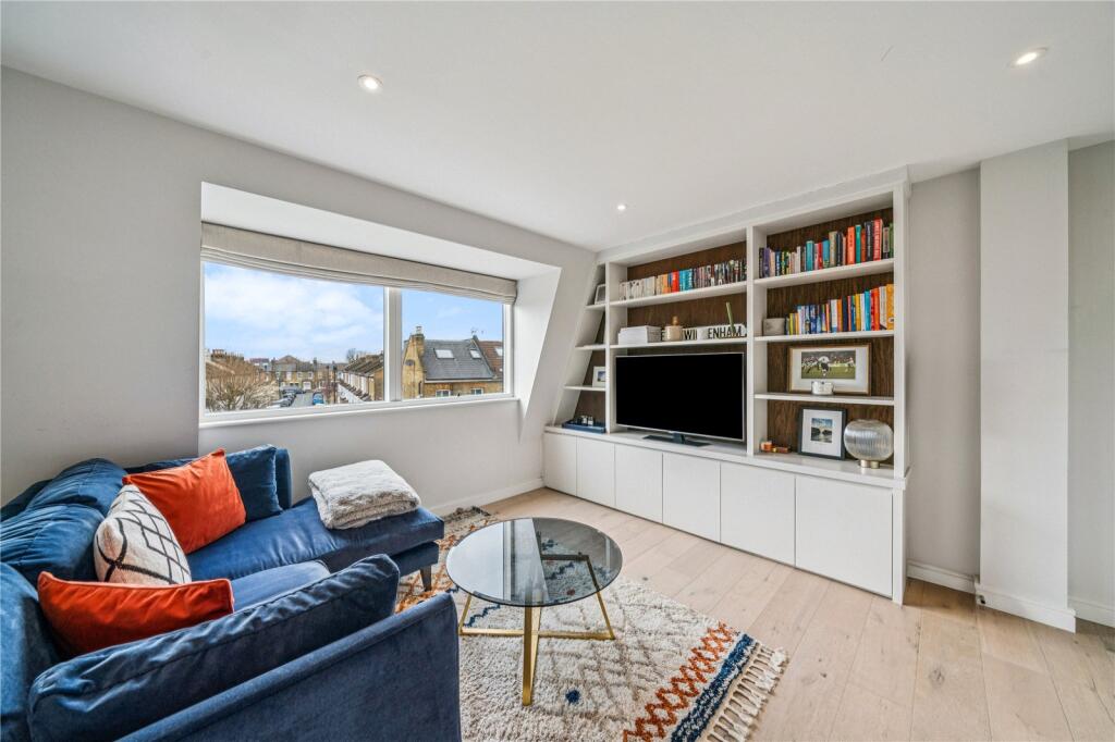 Main image of property: Aboyne Road, Earlsfield, SW17