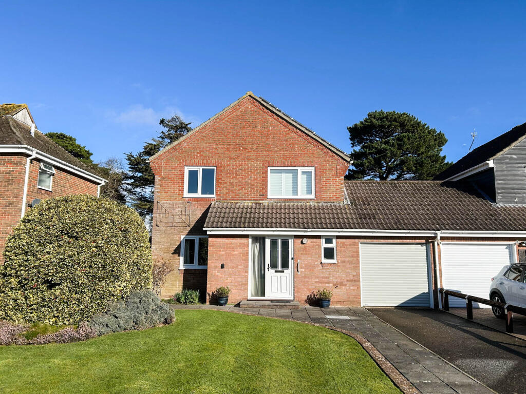 Main image of property: Bedenscroft, Aldwick Felds