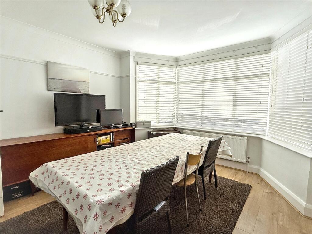 House in Enfield - View 5