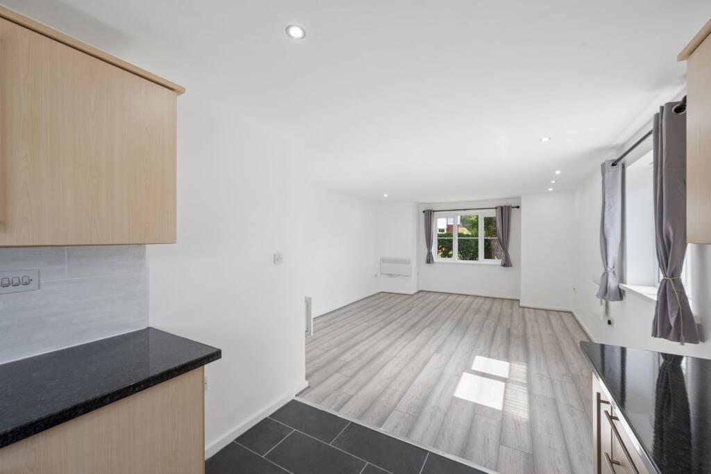 Apartment in Manchester - View 4