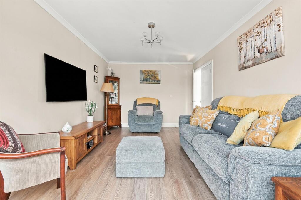 House in Stevenage - View 5