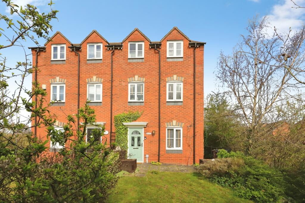 Main image of property: Alder Avenue, Kidderminster, Worcestershire, DY10