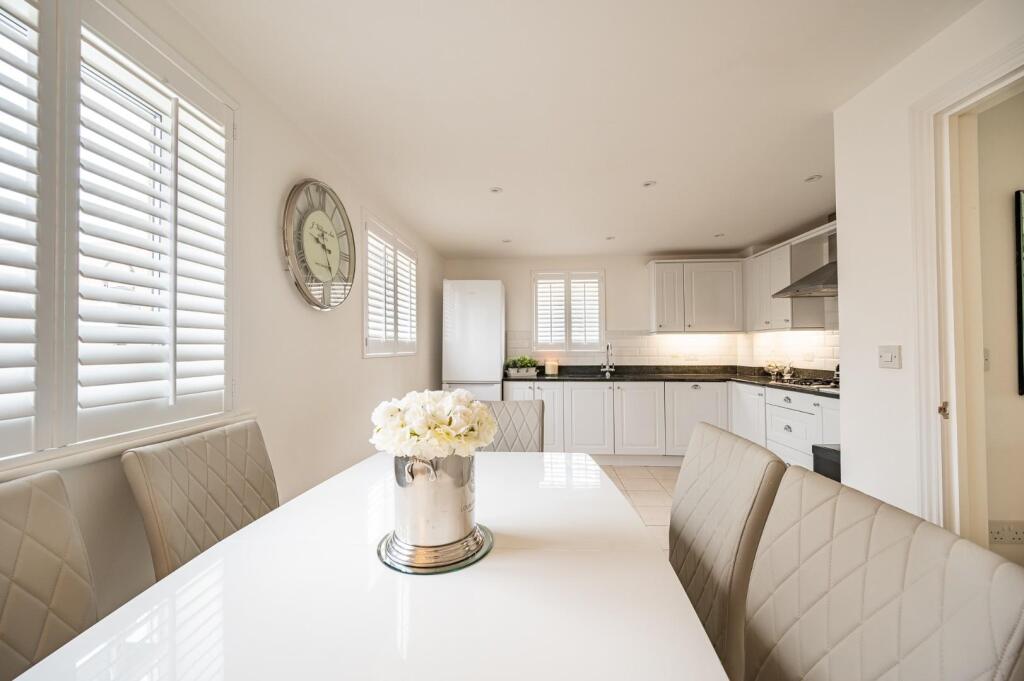 House in Uttlesford, Flitch Green - View 2