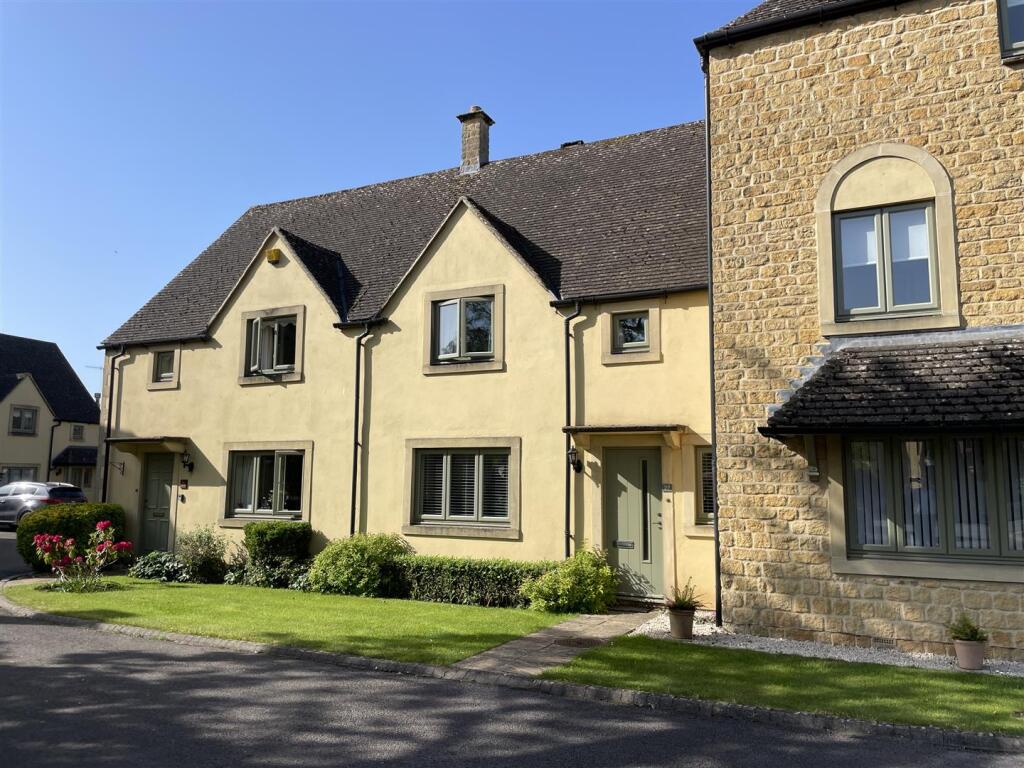 Main image of property: 27 Chardwar Gardens, Bourton-On-The-Water, Cheltenham