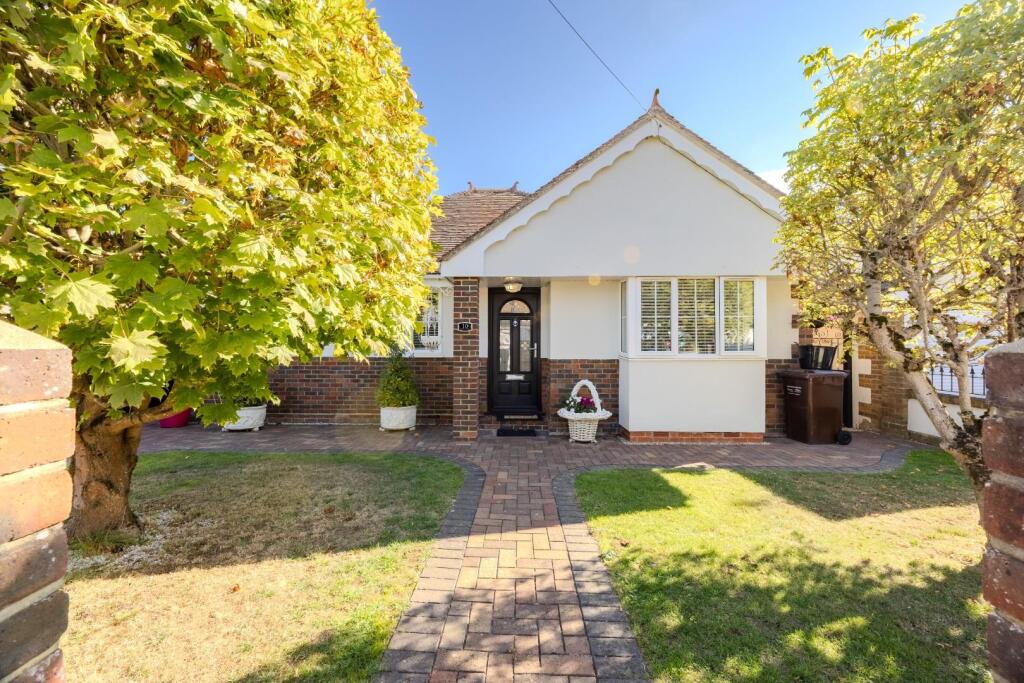 Main image of property: Warren Chase, Benfleet
