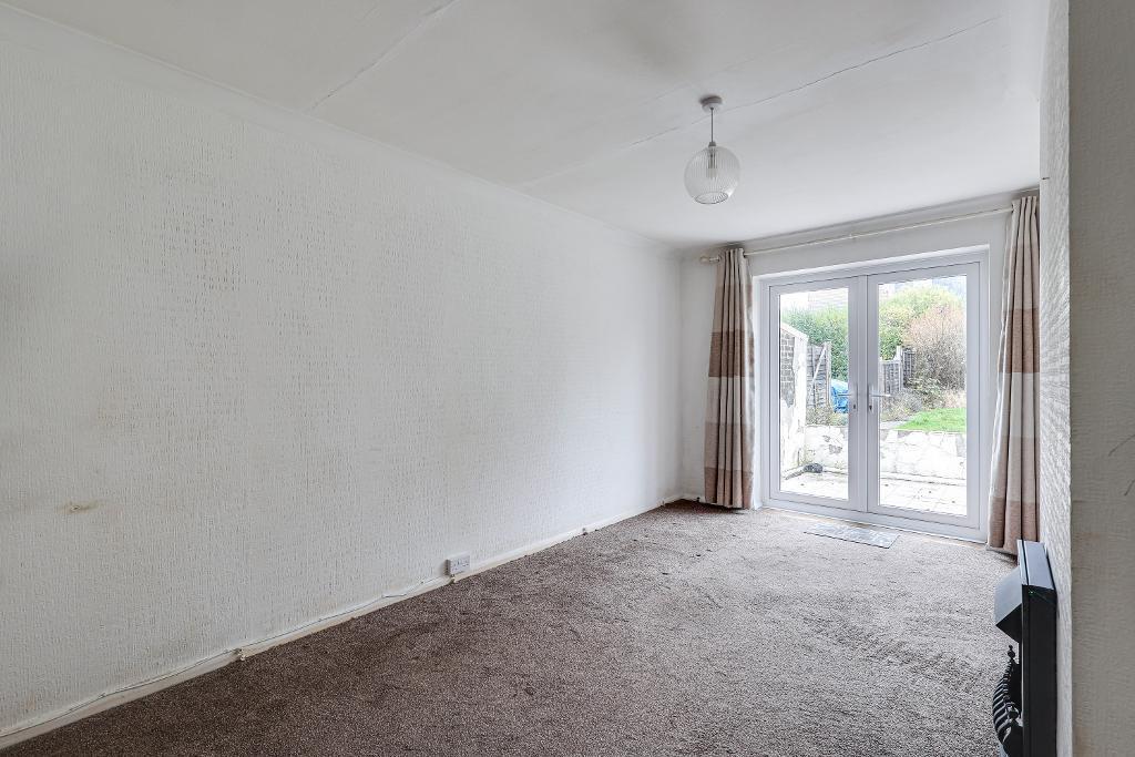 Maurice Avenue, Caterham, CR3 5TL photo 4
