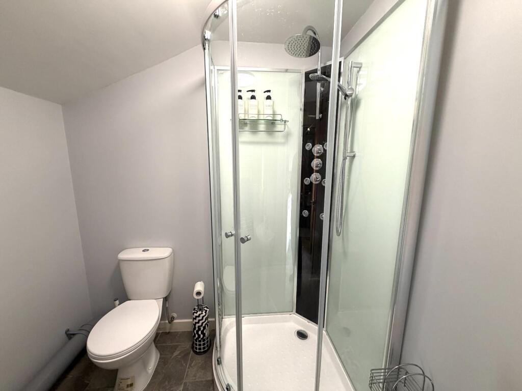 Additional image 8 of Orchard Road, Street