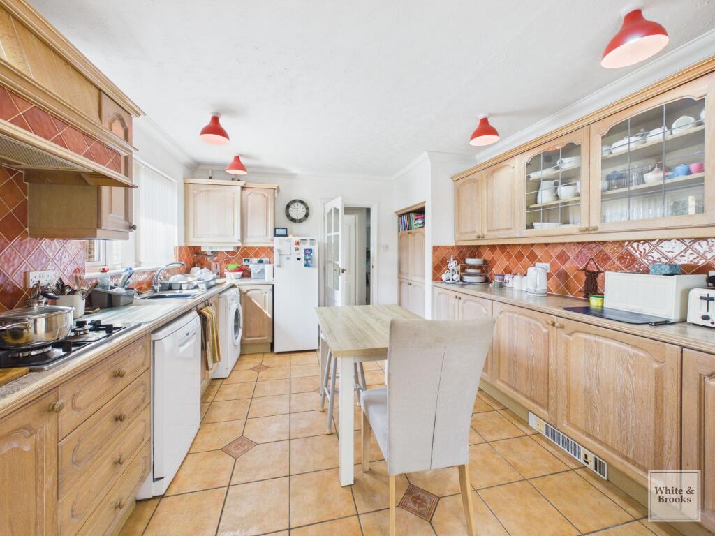 House in Arun, Aldwick - More