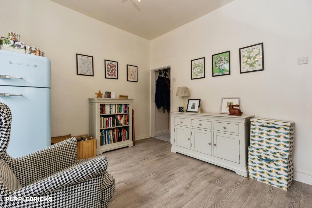 House in Tameside, Greater Manchester - View 5