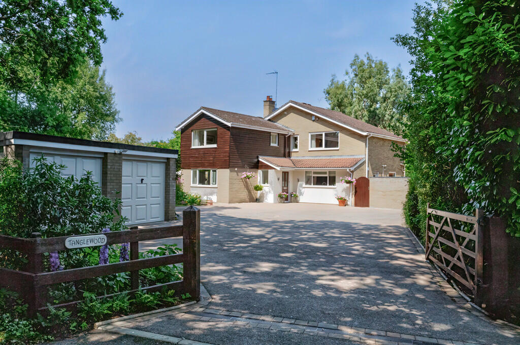 Main image of property: Hall Drive, Oulton Broad