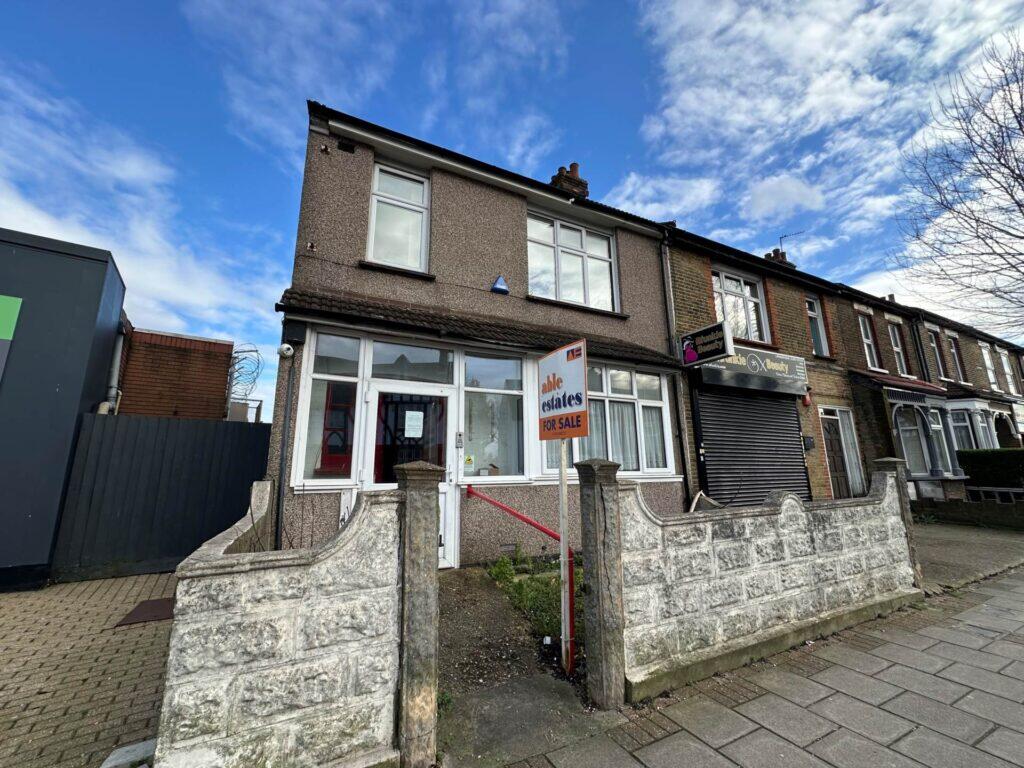 Main image of property: Bexley Road, Northumberland Heath, DA8 3EX
