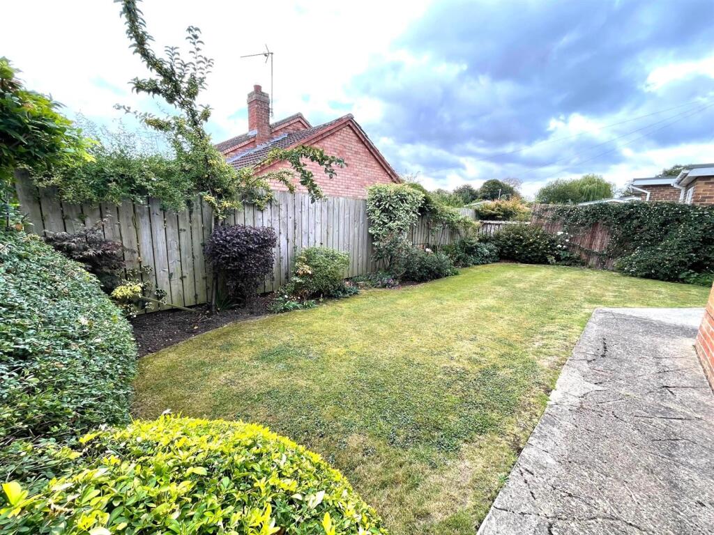 Church Avenue, North Ferriby photo 2