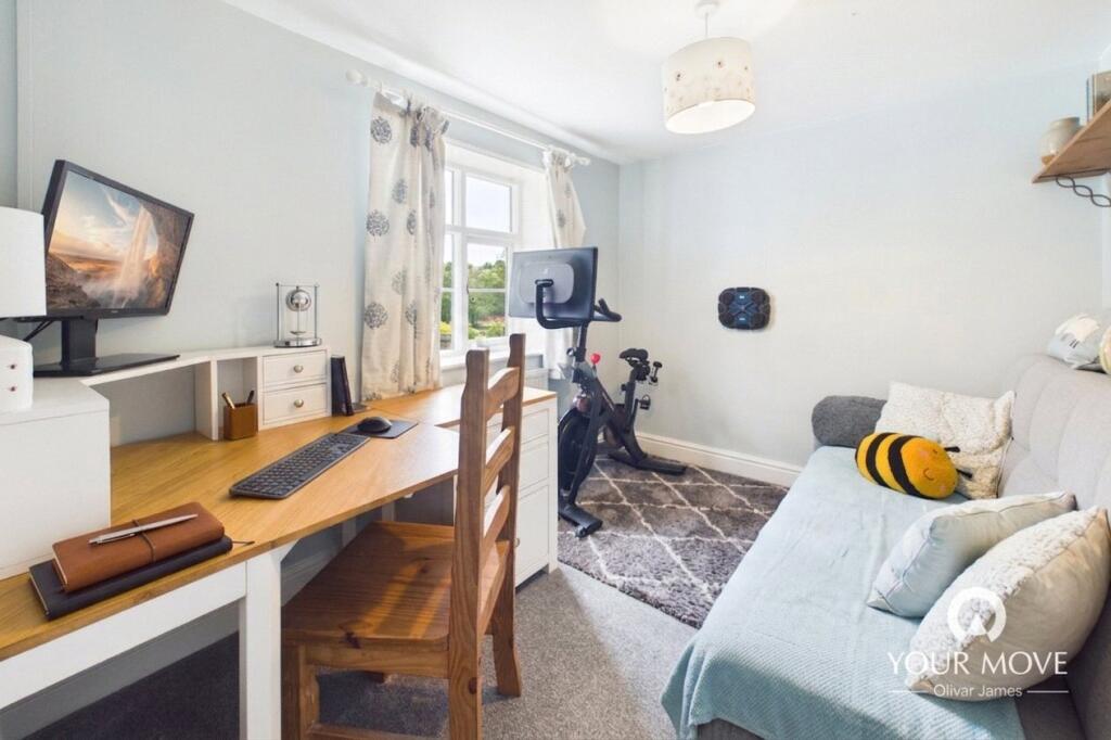 House in Ipswich - View 5