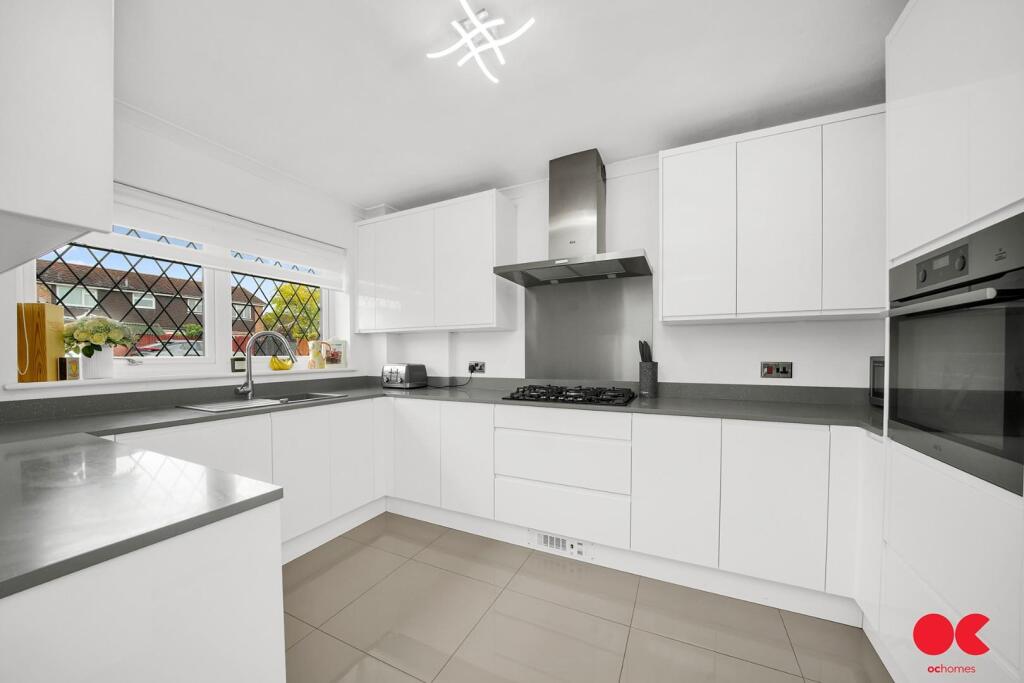 Main image of property: Hitherwood Close, Hornchurch