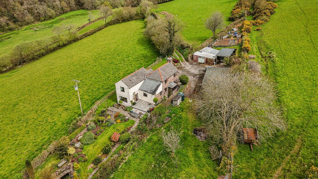 2-bed detached on Loxhore, Barnstaple, £750,000