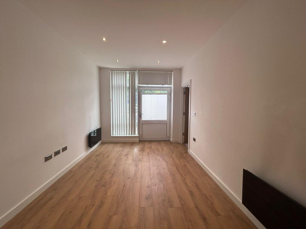 Apartment in Slough, Chalfont St Peter - More