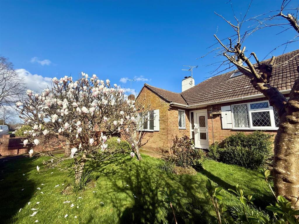 Main image of property: Manor Way, Henfield, West Sussex