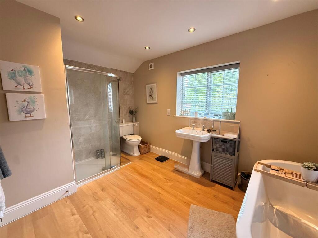 House in York - View 5