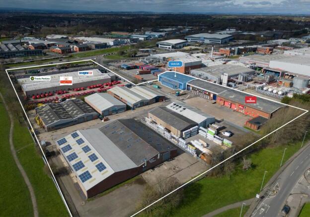 Seacroft Industrial  Trade Park_2A Warehouse - with other tenants.jpg