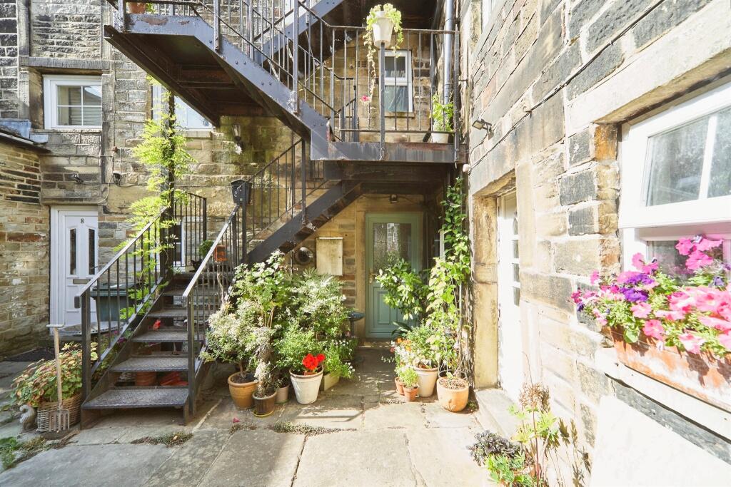 Springhill Place, Wilsden, Bradford