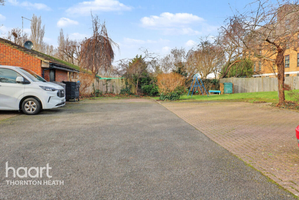 Birchanger Road, London photo 4