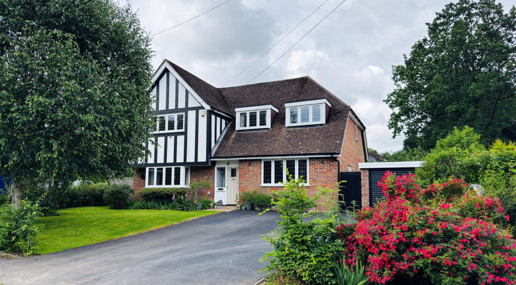 Main image of property: Dove Park, Chorleywood, WD3