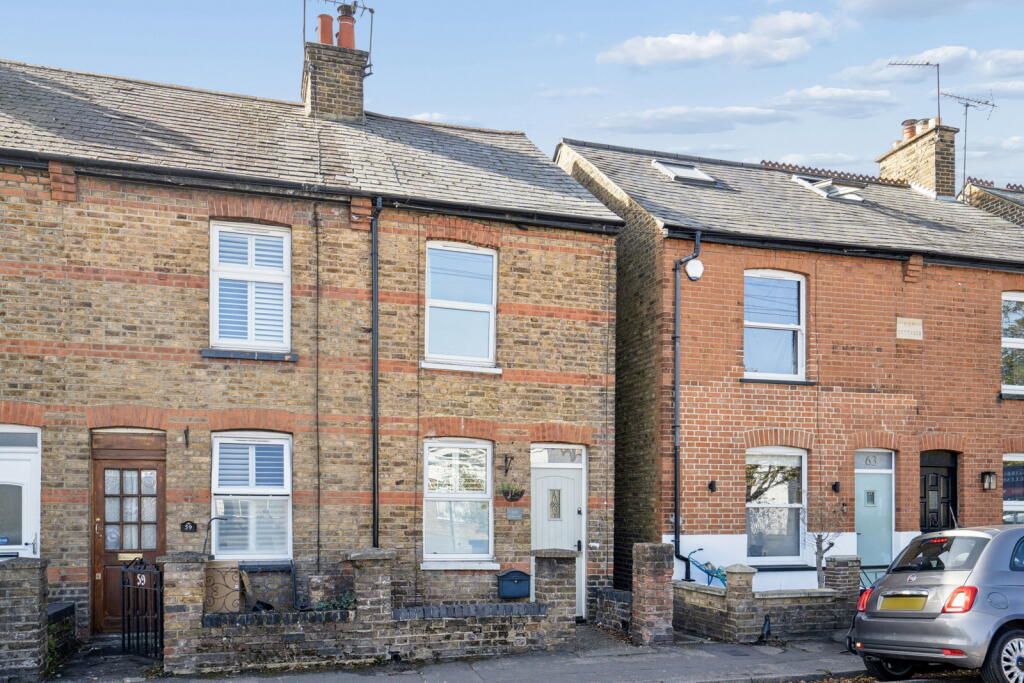 House in Three Rivers, Moneyhill, Mill End