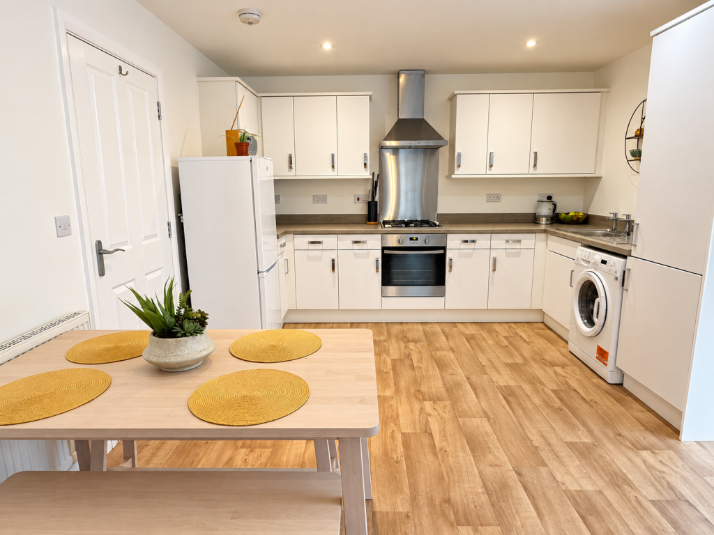 Apartment in Stockport, Greater Manchester - View 5