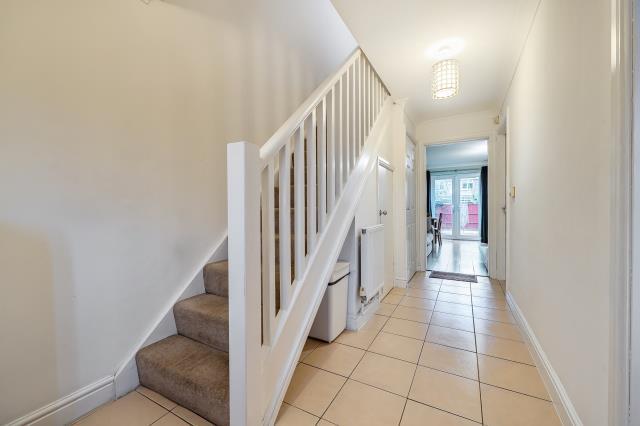 House in Reading, Whitley Wood - More
