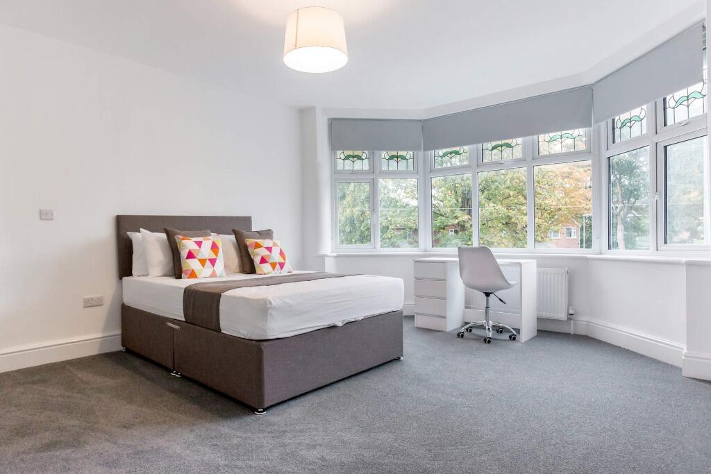 House in Manchester - More