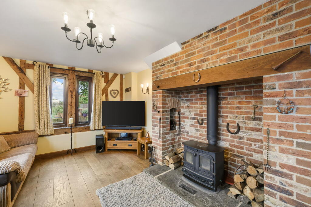 House in Ipswich - View 3