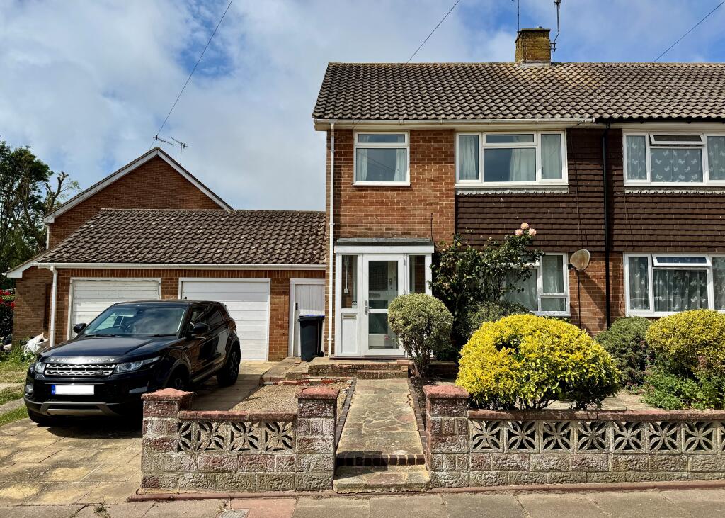 Main image of property: Oakleigh Road, Worthing, BN11