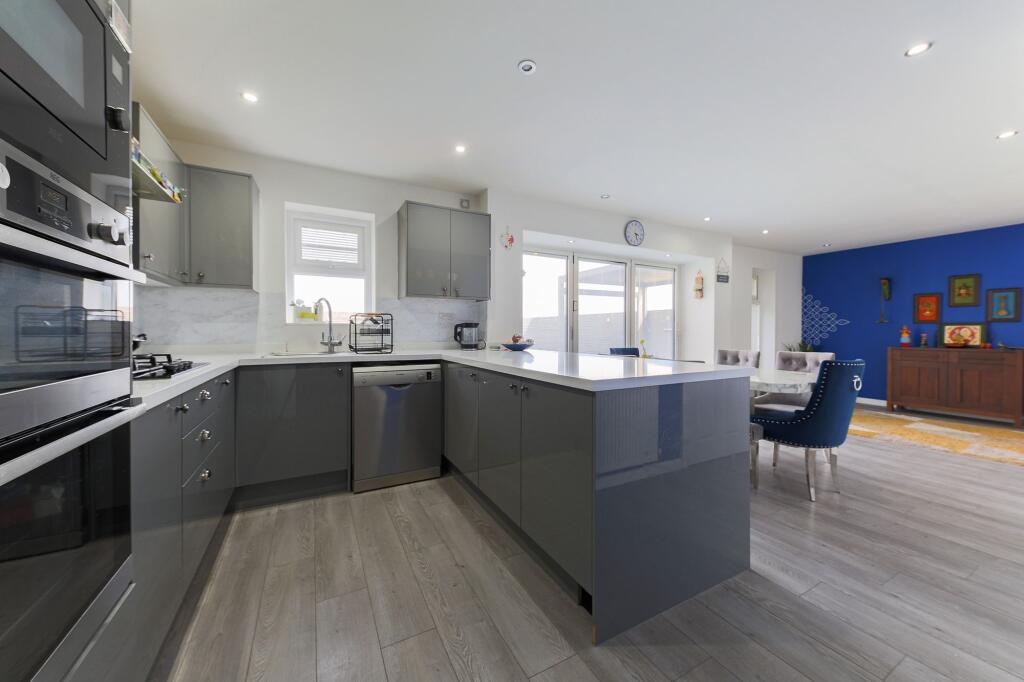 House in North Tyneside, Holystone Park, Holystone - View 3