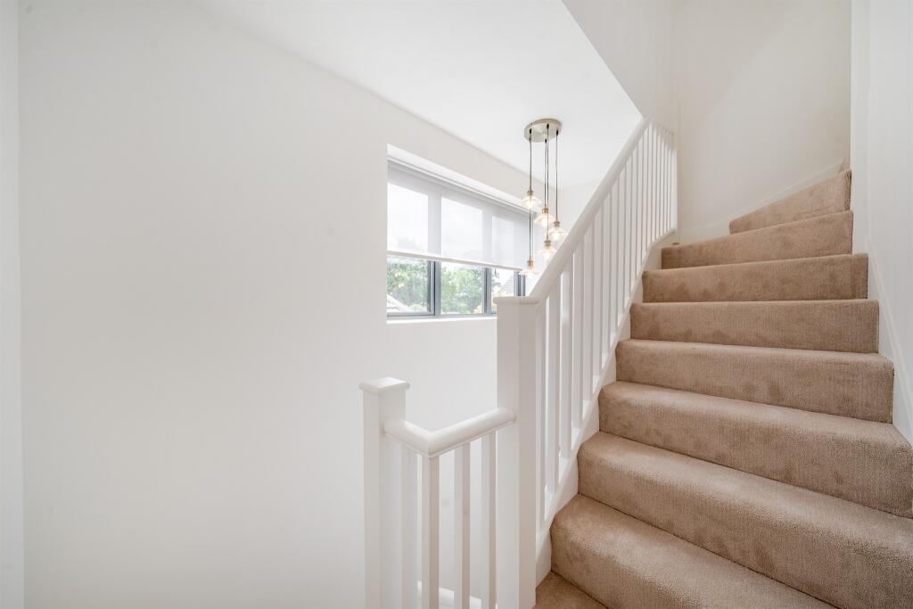 Additional image 10 of Wildwood Avenue, Bricket Wood, St. Albans