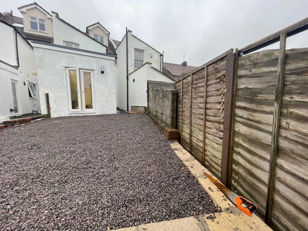 House in Bristol, Fishponds - More