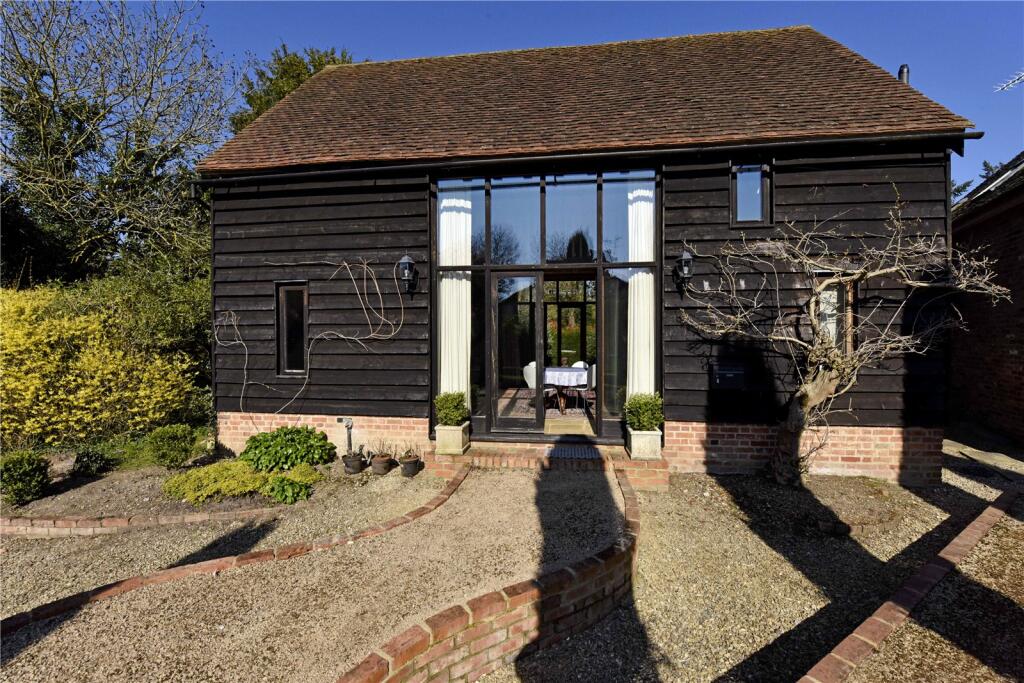 Main image of property: Primrose Farm, Langworthy Lane, Holyport, Berkshire, SL6