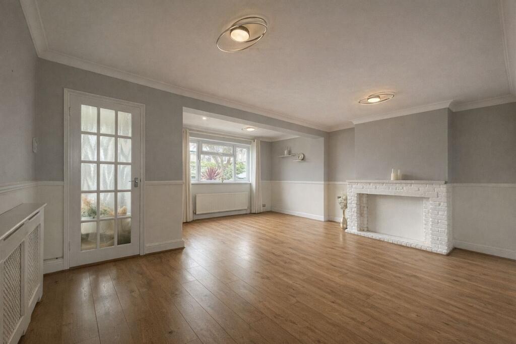 House in Gillingham, Medway - View 3