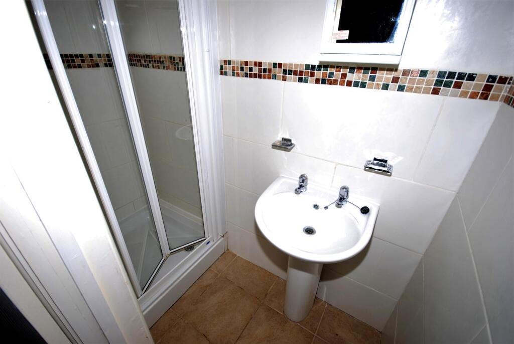 1 bedroom private hall for rent