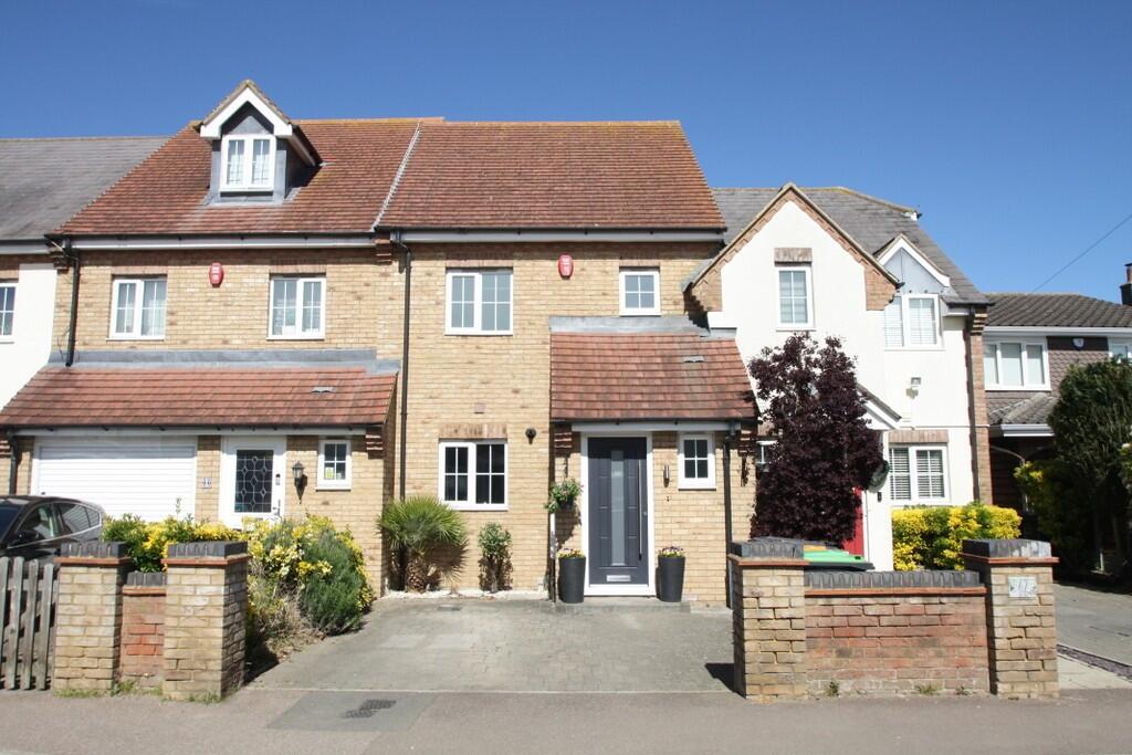 Main image of property: Silver Street, MK44