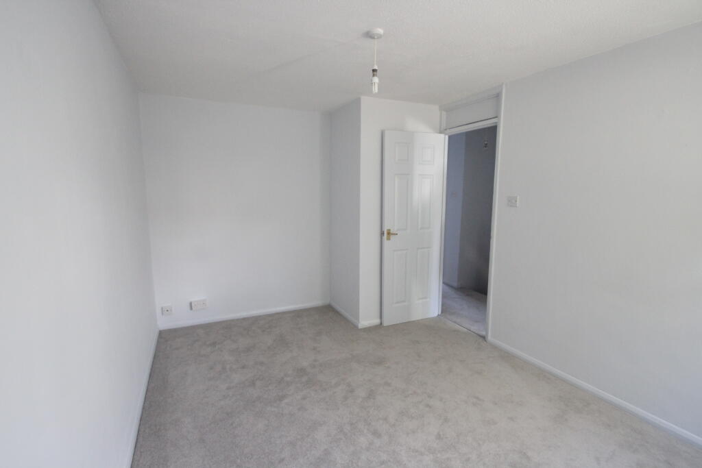 House in Hungerford, West Berkshire - More