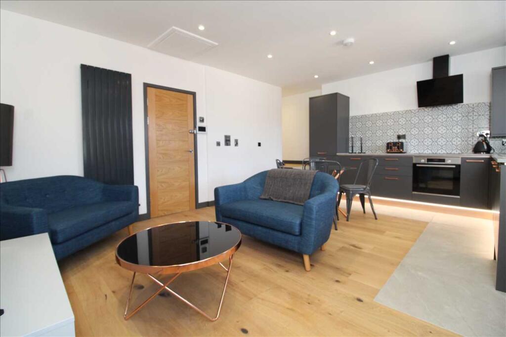 Apartment in Plymouth - View 3
