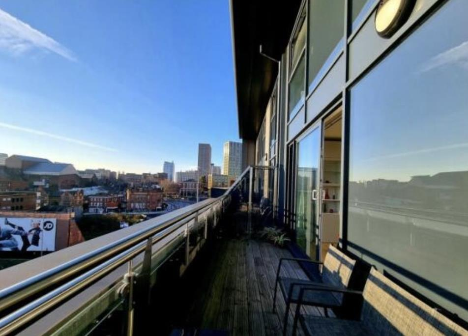 Apartment in Leeds - View 5