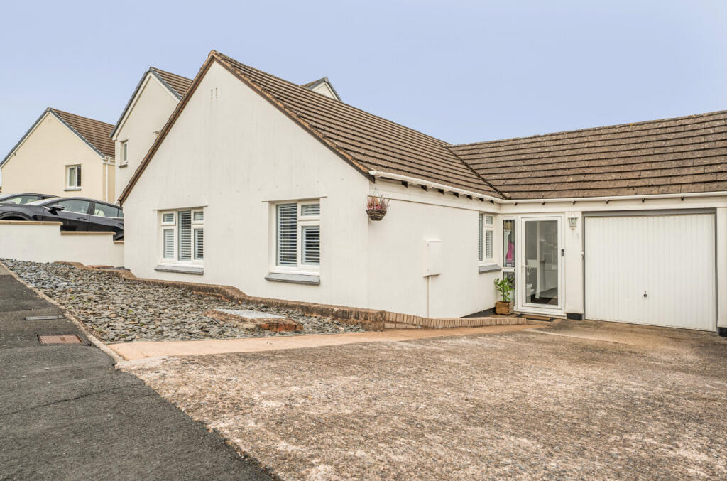 Main image of property: Meadow View, Uffculme, Cullompton, Devon, EX15