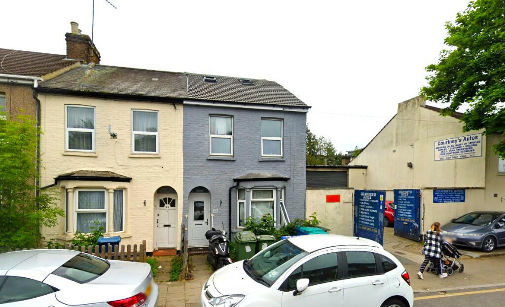 4-bed house on 63 Byron Road, Harrow, Middlesex, HA3, £700,000