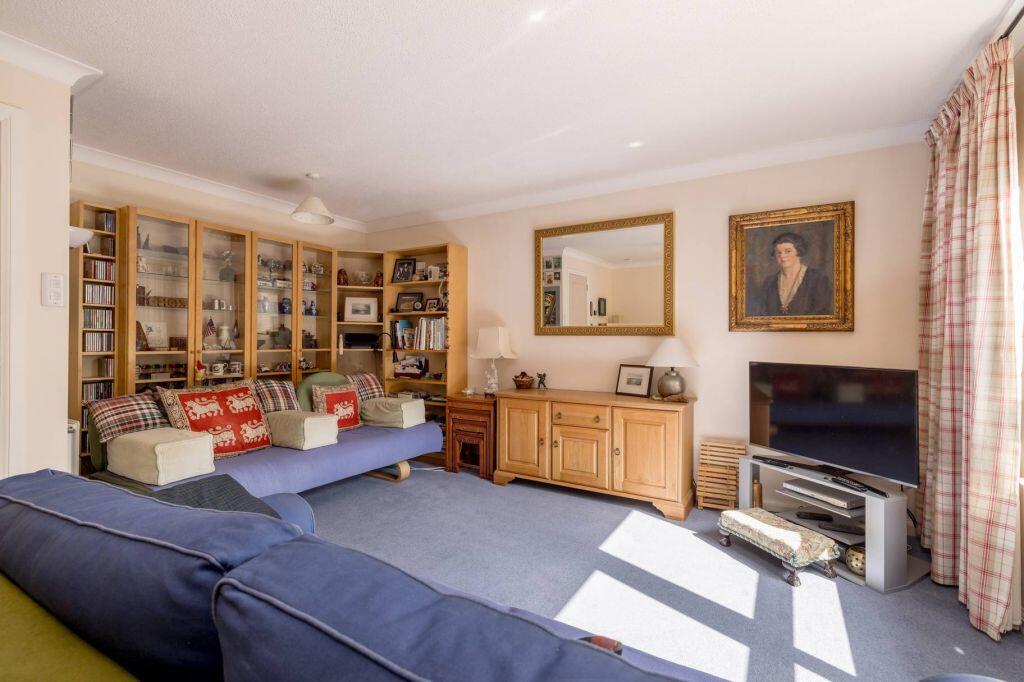 Apartment in Edinburgh - View 2