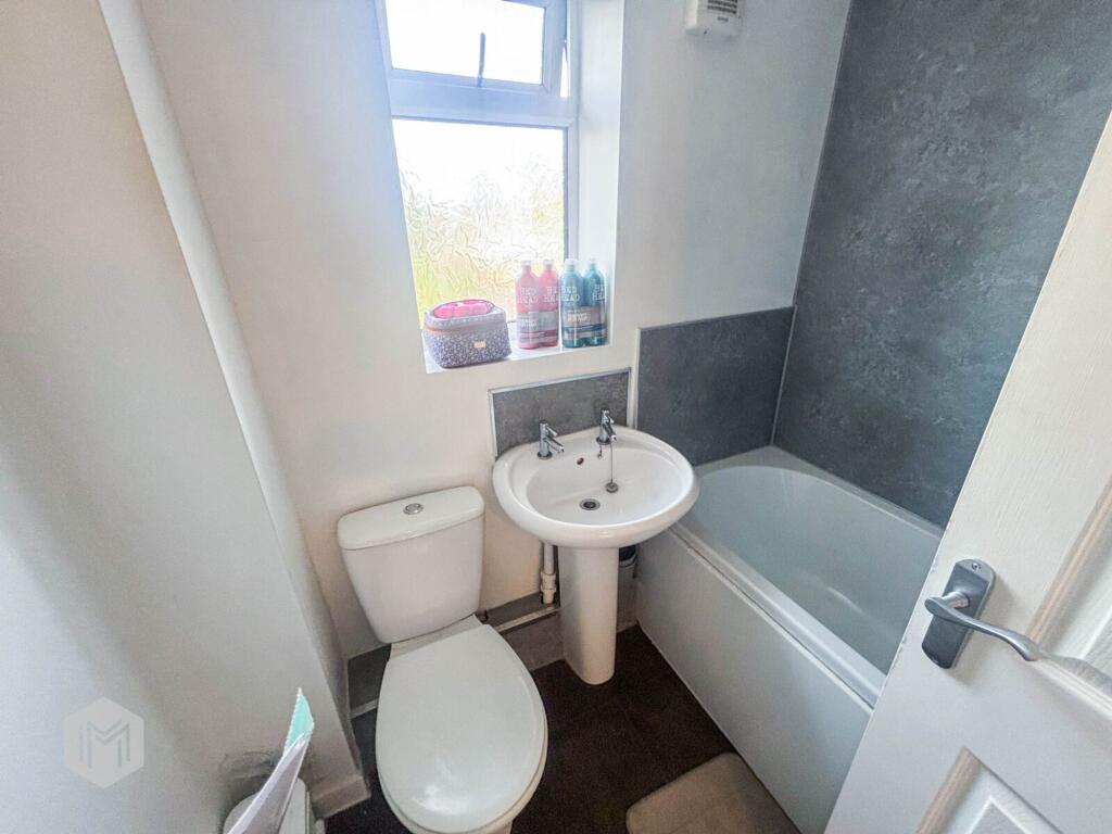 Herons Way, Bolton, BL2 photo 5