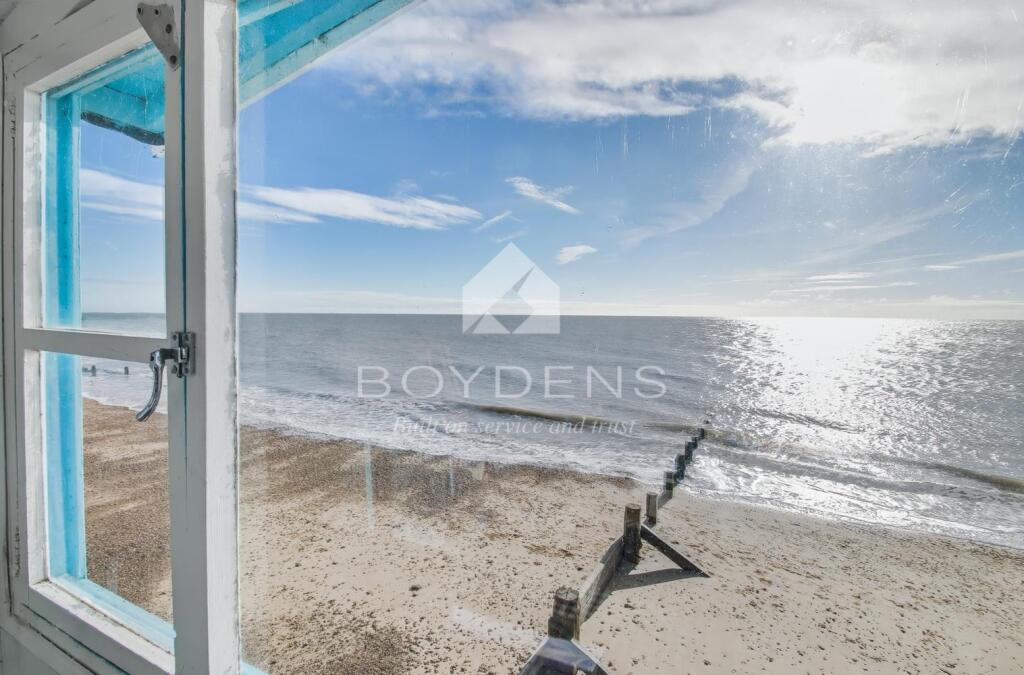 Walings Beach Hut, Frinton On Sea photo 2