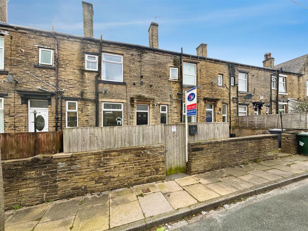 Cobden Street, Clayton, Bradford, BD14 6QL